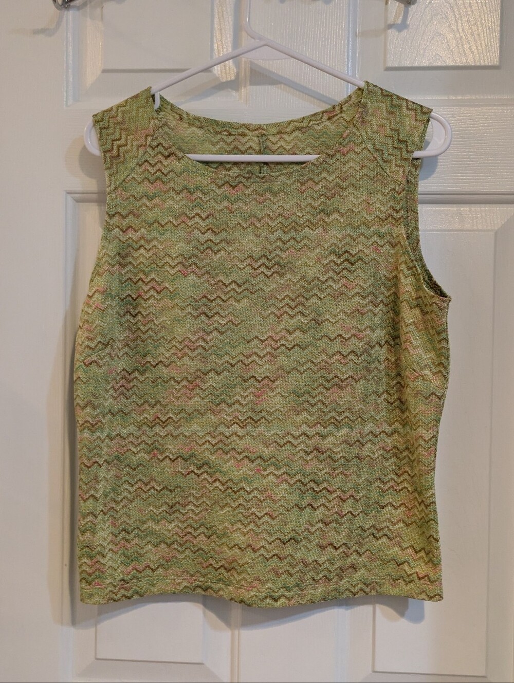 Sleeveless Zigzag Knit Top - Green